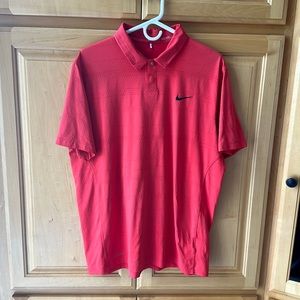 Men’s Nike Golf Polo •• Tiger Woods Collection